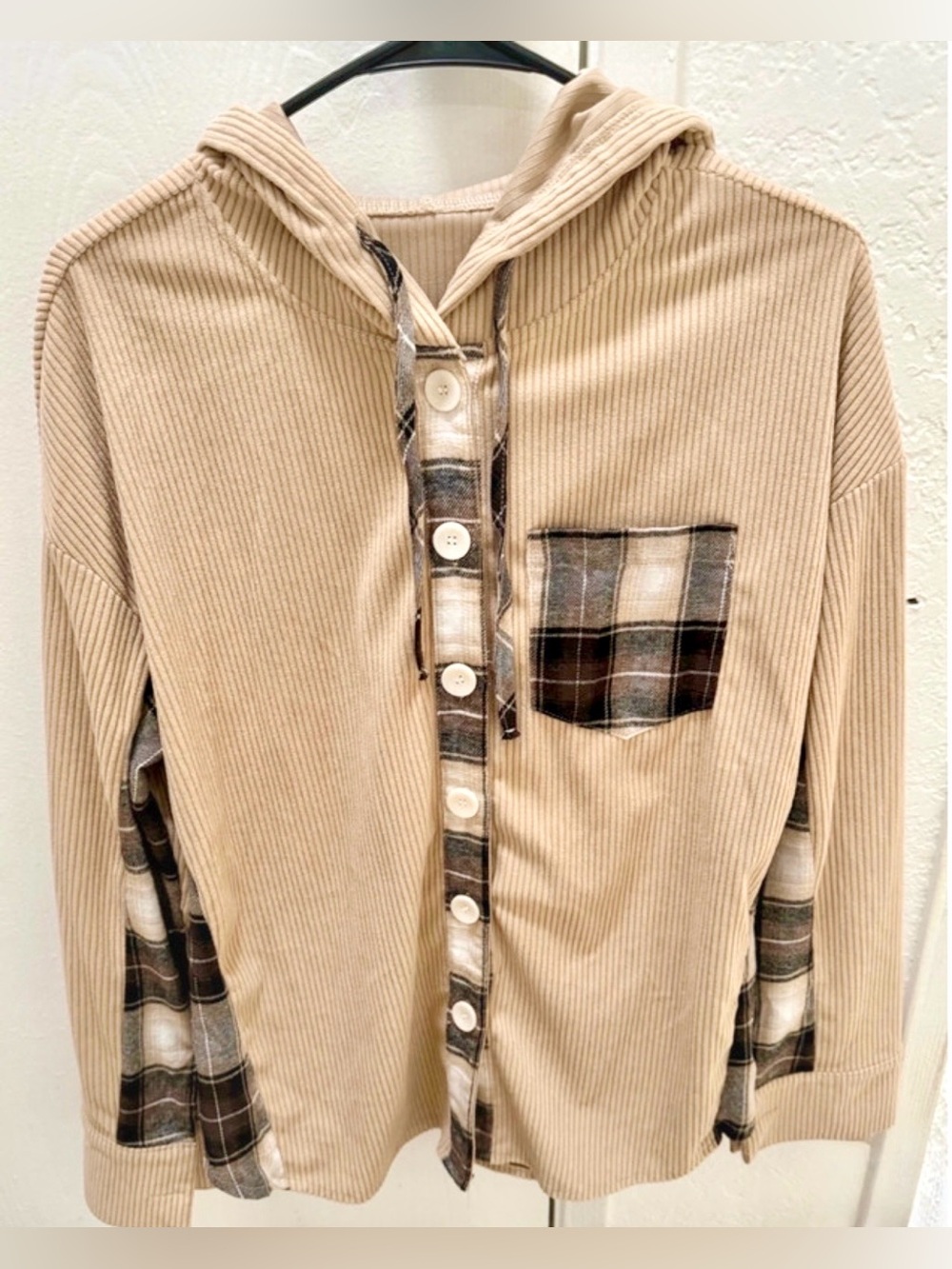 Tan Button Up Ribbed Hoodie Cardigan with Black And Grey Plaid Trim Size Medium